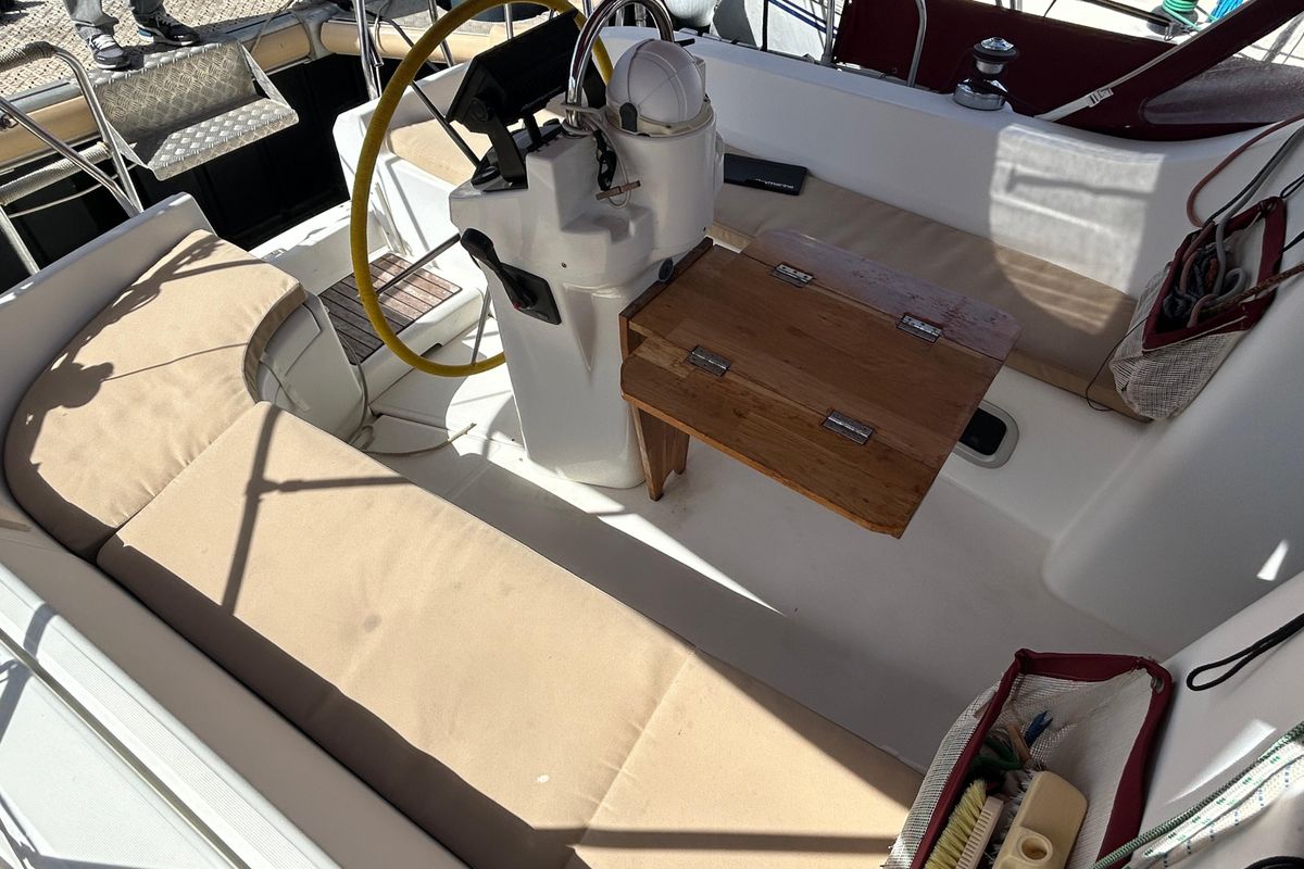 2000 Beneteau Oceanis Clipper 311