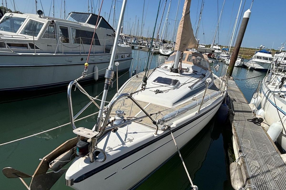 1997 Dehler 35 CWS for sale in Walton On The Naze, Essex, United Kingdom 34 ft