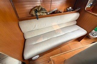 1986 Beneteau First 305