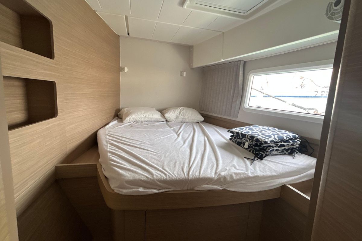 2024 Lagoon 42 for sale in Torrevieja, Alicante, Spain 42 ft