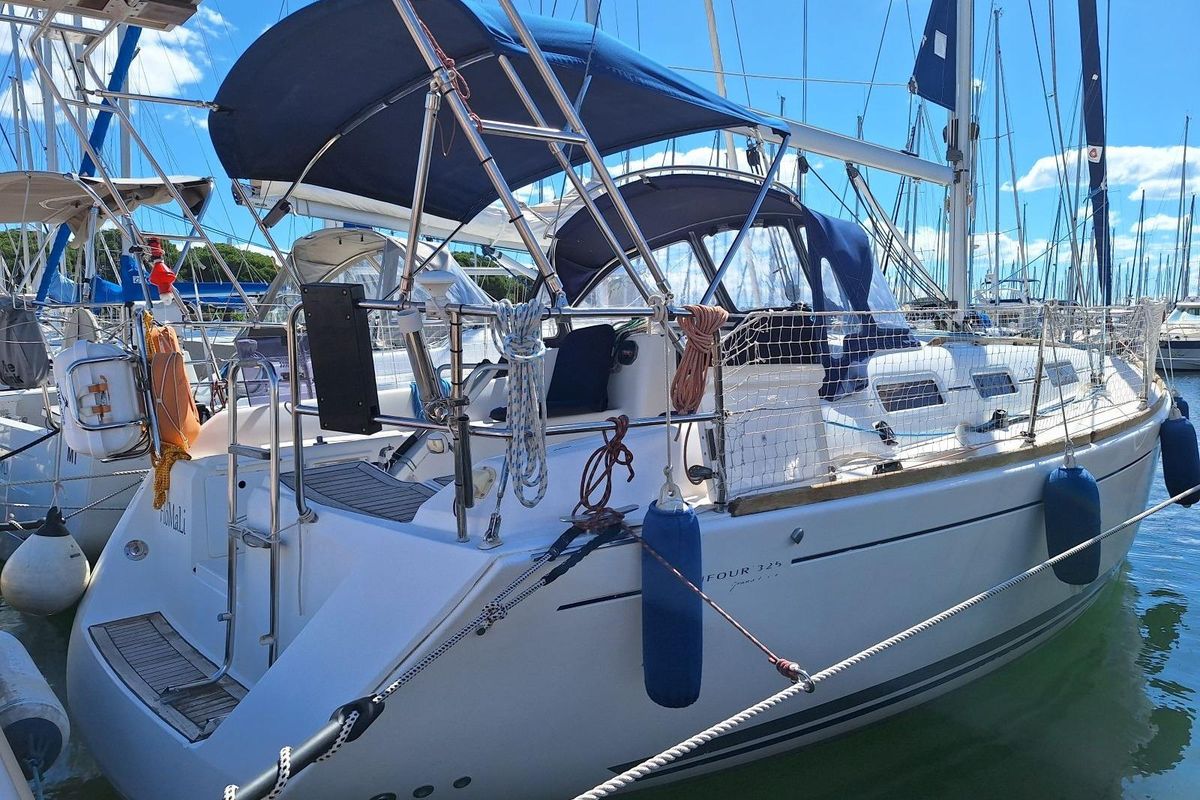 2006 Dufour 325 Grand Large