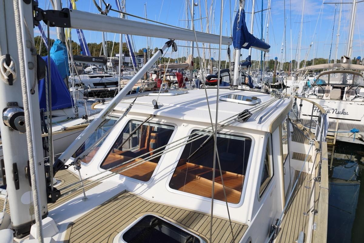 2002 Nauticat 331