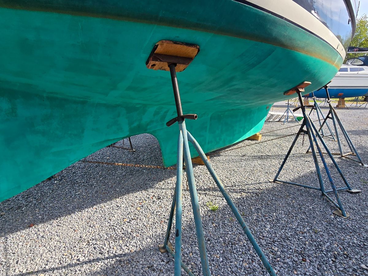 1998 Gozzard 44 Center Cockpit