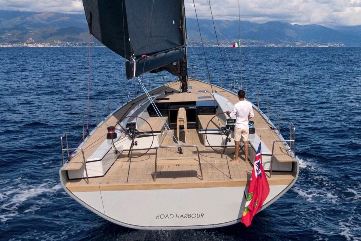 2020 Maxi Dolphin 62ab