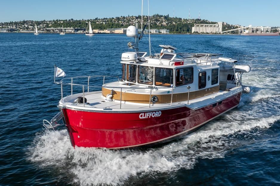 2018 Ranger Tugs R-31