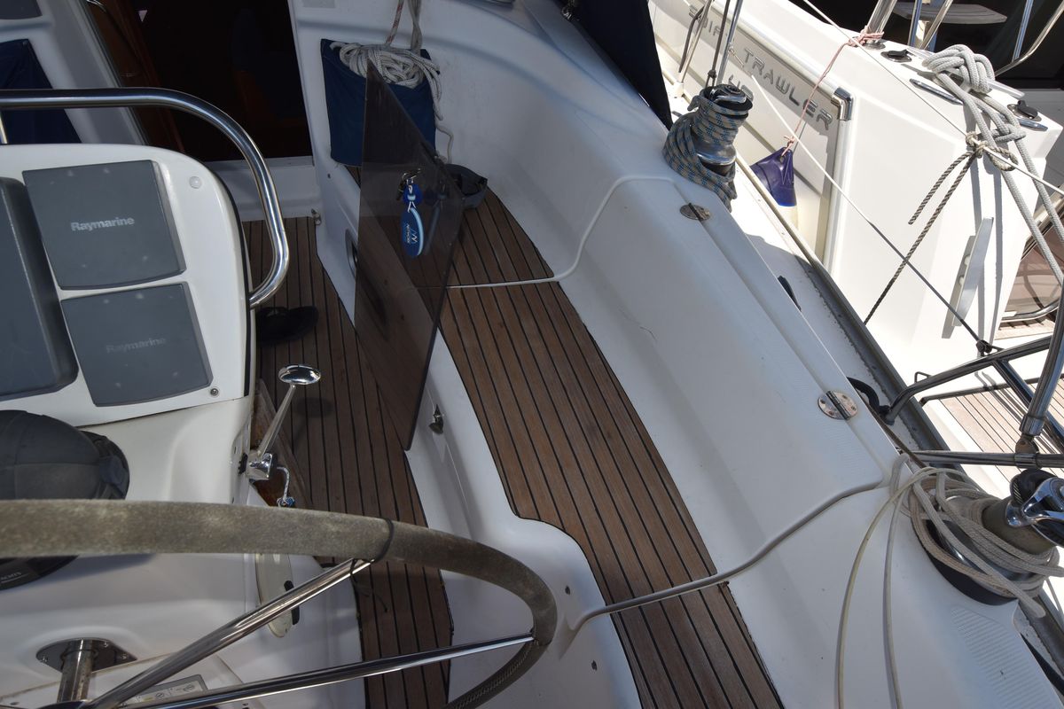 2003 Bavaria 38