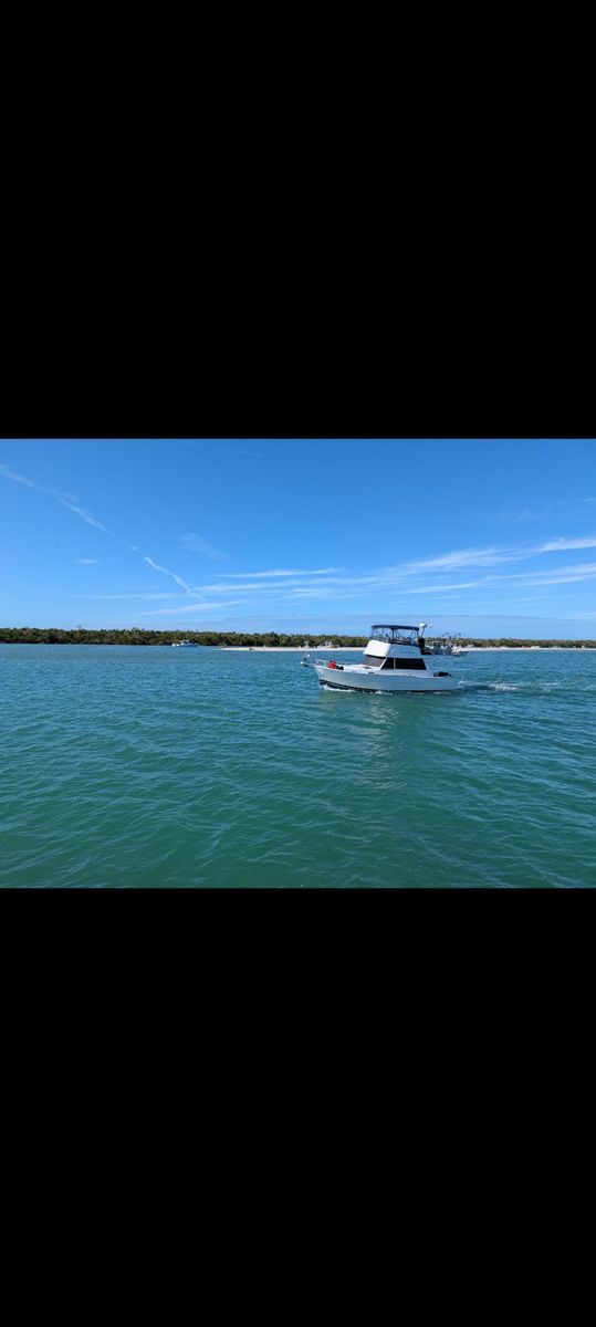 2001 Mainship 390 Trawler