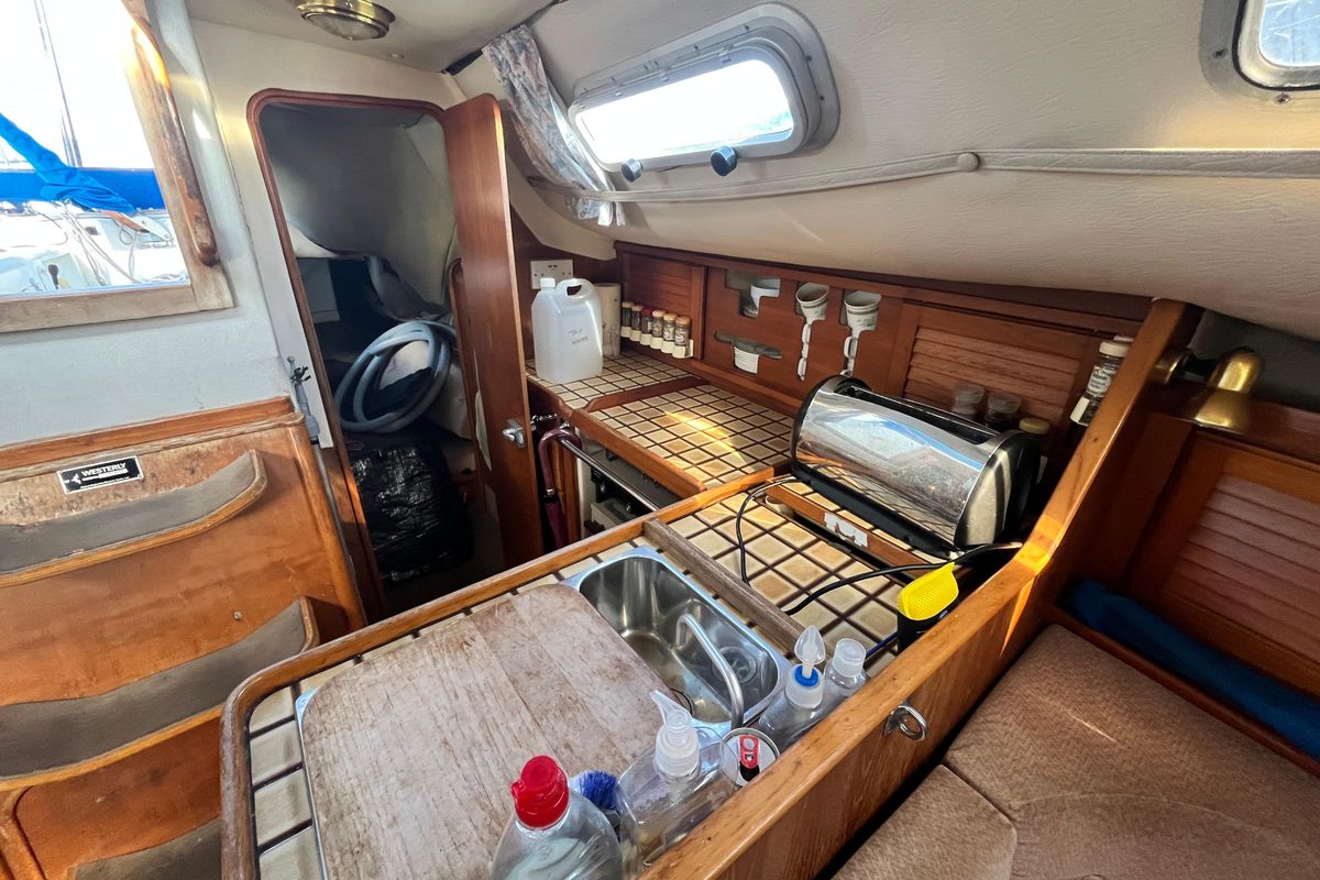 1991 Westerly Storm 33