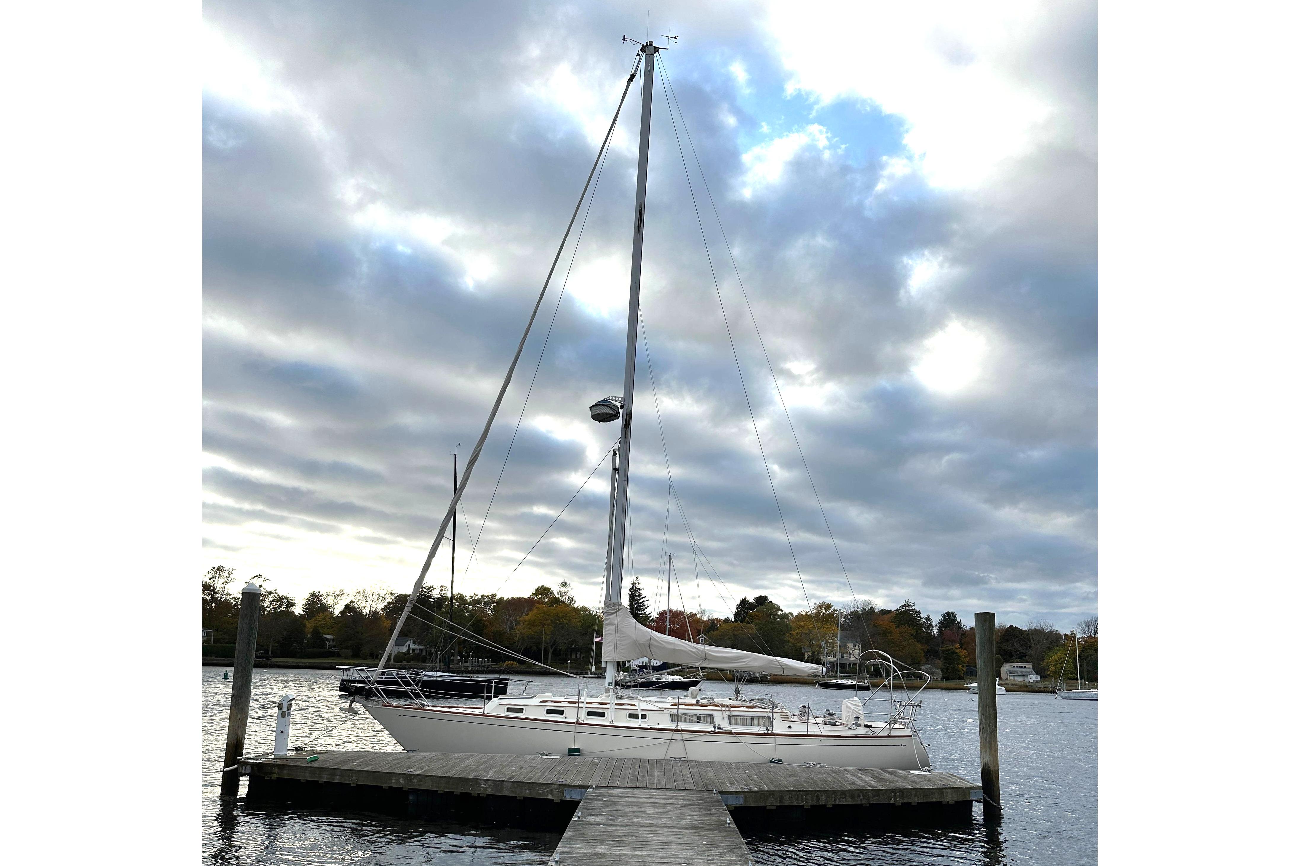 1984 Sabre 38 for sale in Barrington, Rhode Island