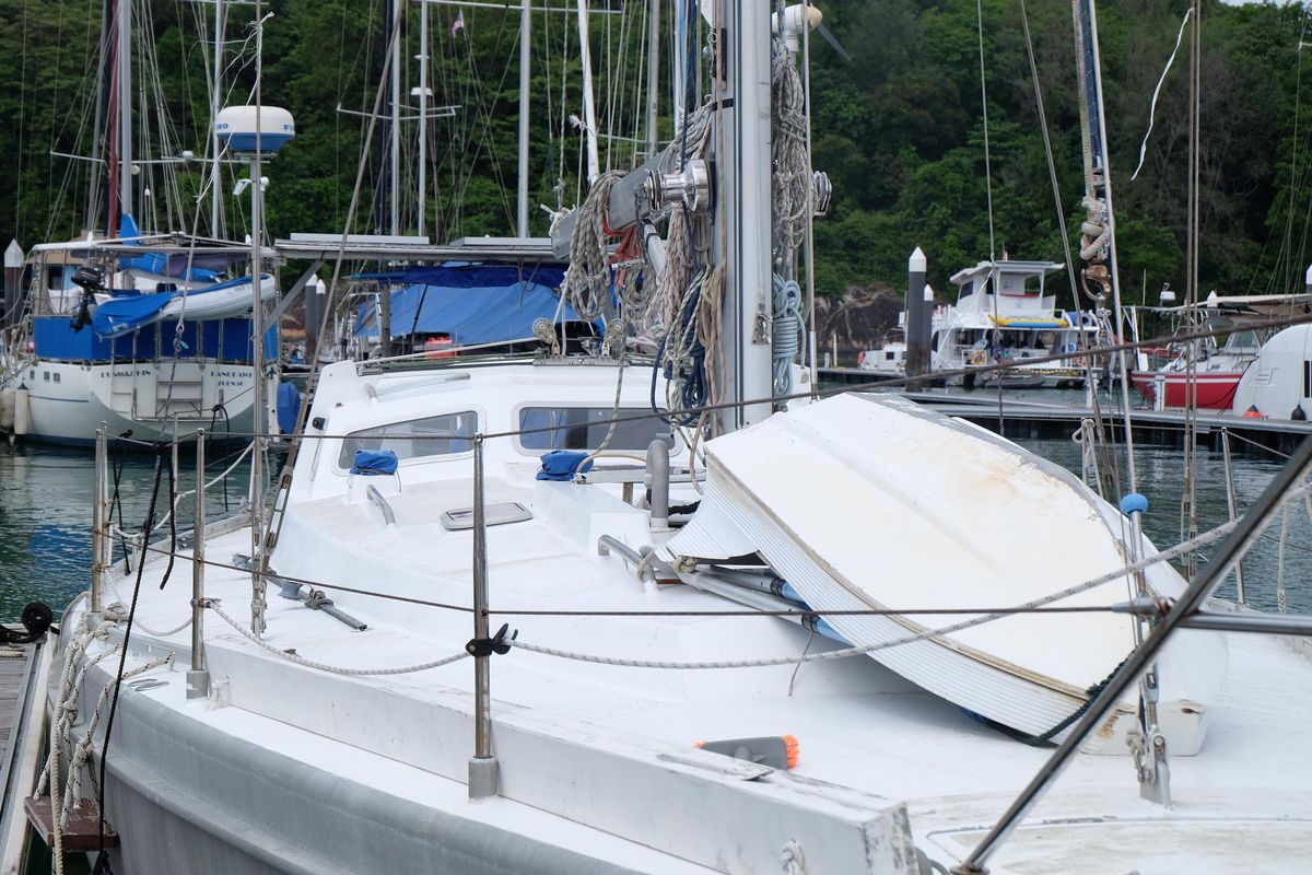 2008 Coronet 41