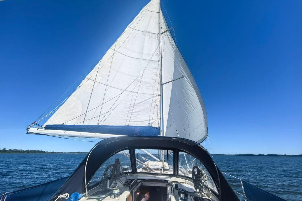 2008 Bavaria Cruiser 38
