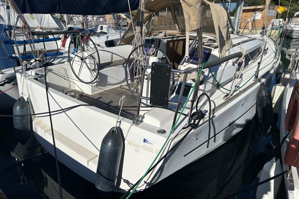 2015 Dufour 310 Grand Large