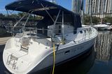 2007 Hunter 44 Deck Salon