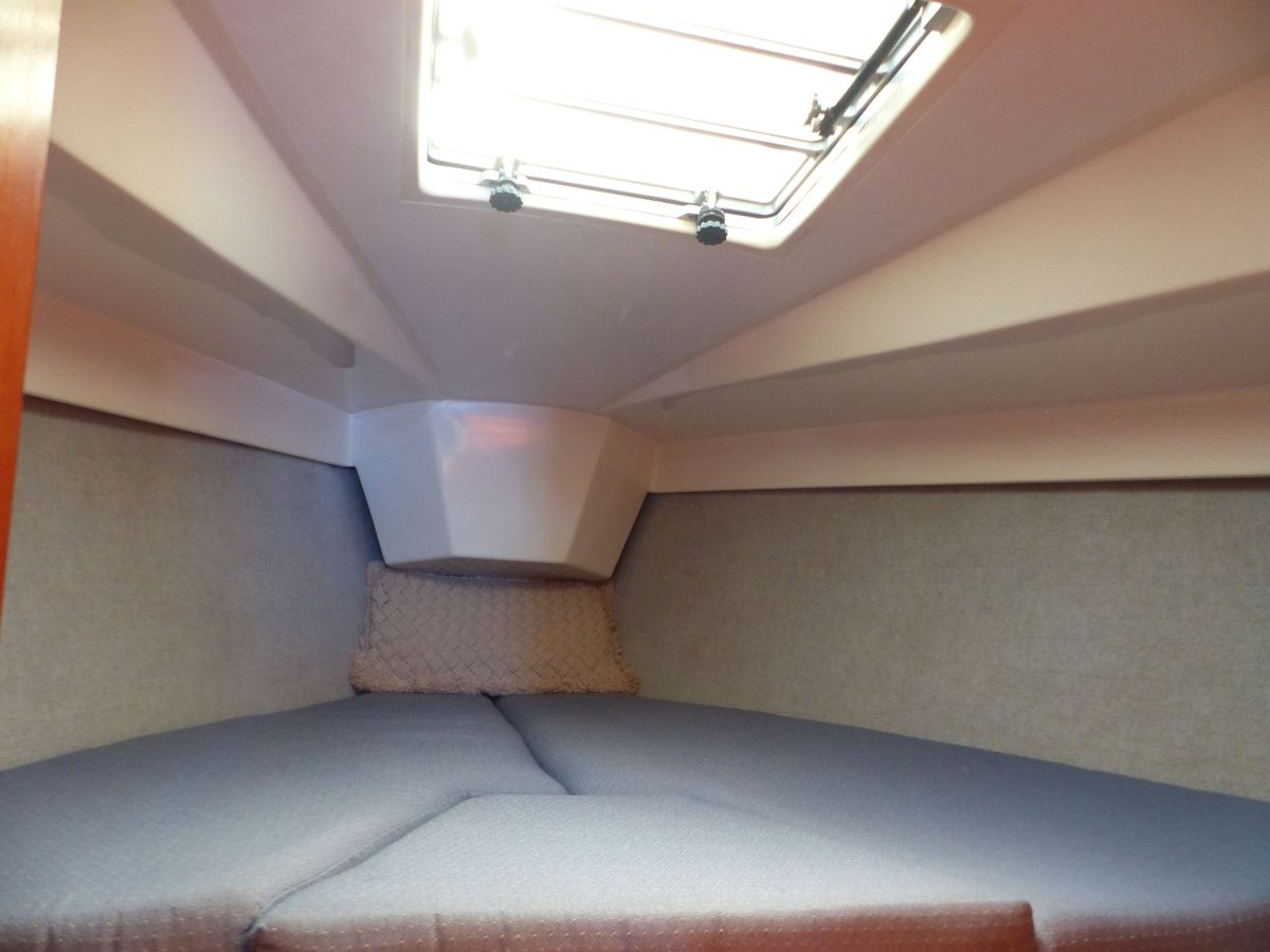 1987 Hunter 34