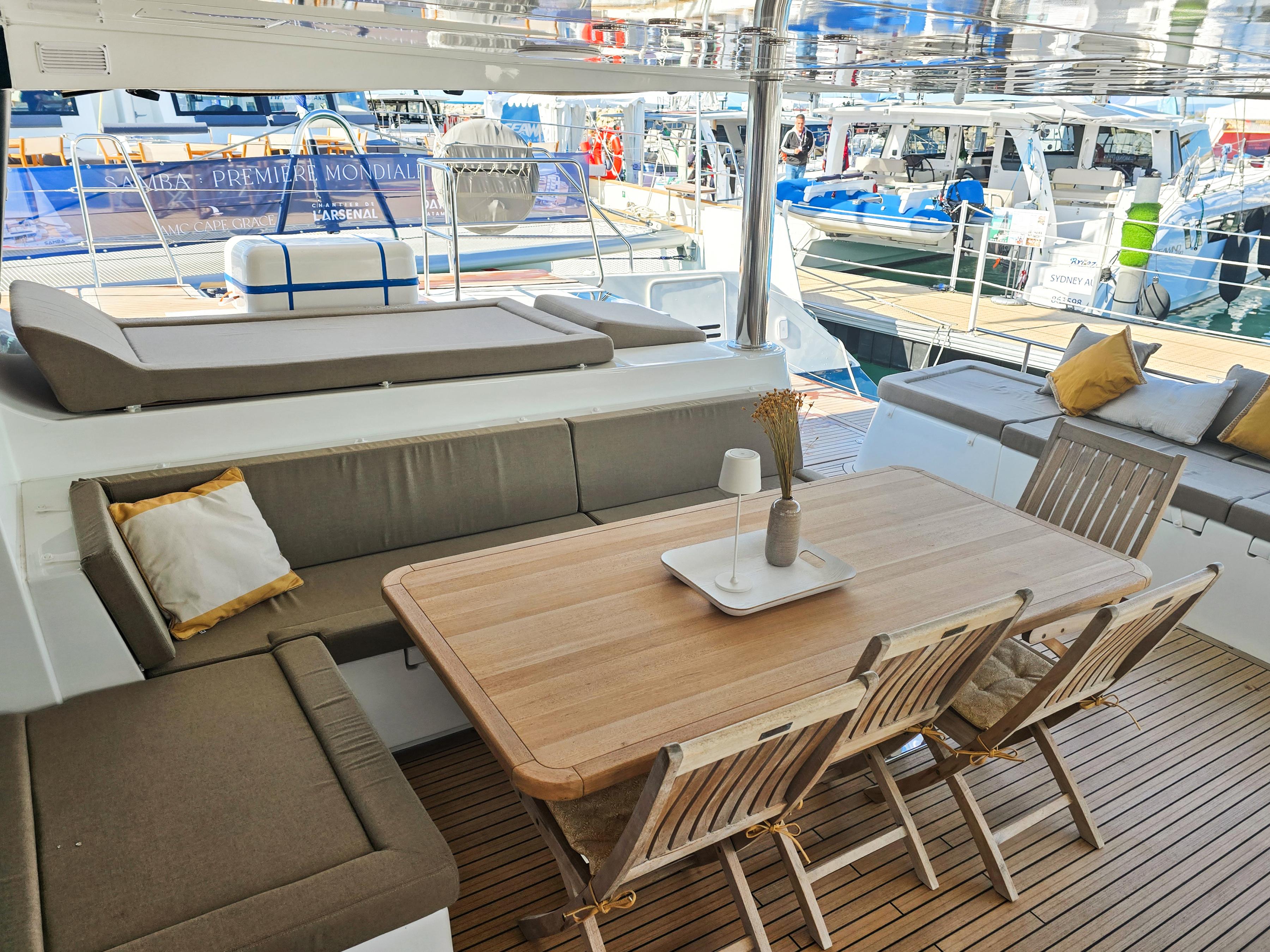 2012 Lagoon 620