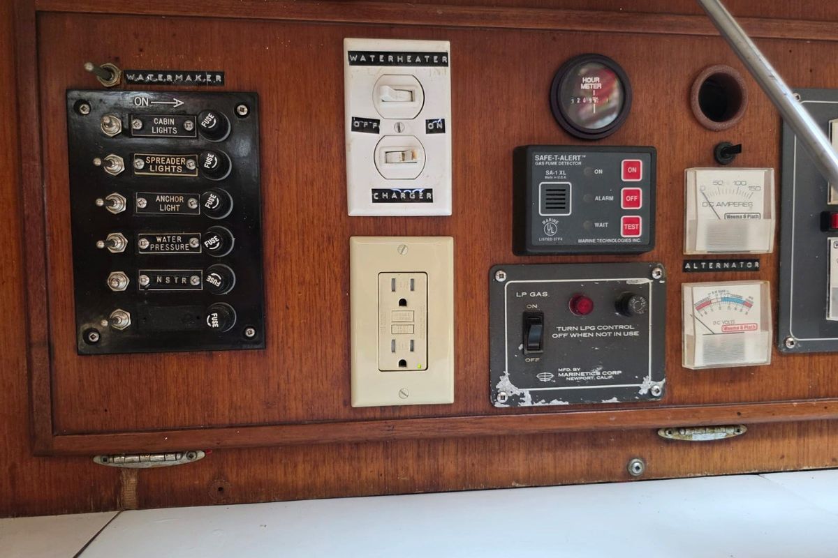 1979 Alberg 37 Mkii
