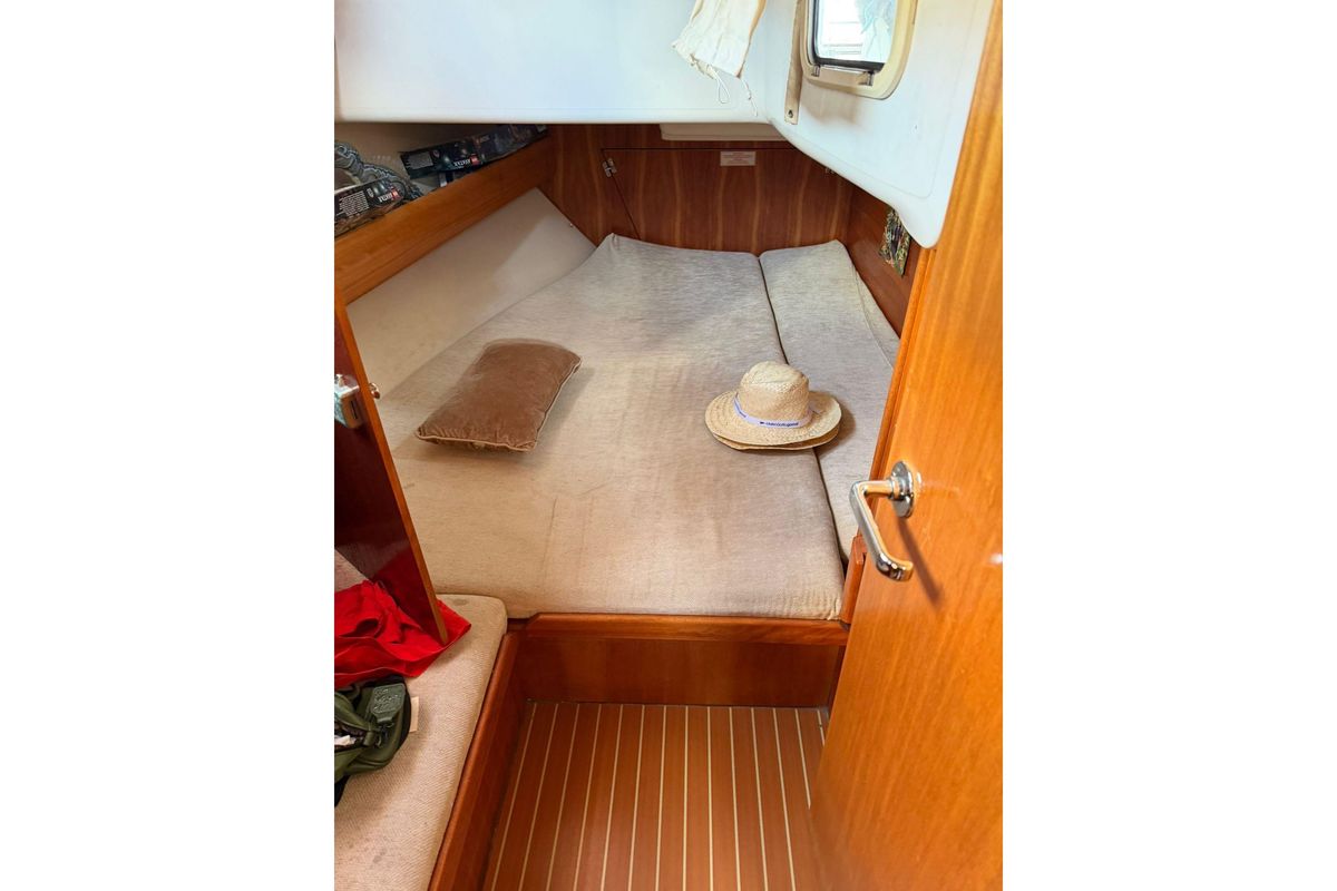 2004 Bavaria Cruiser 42