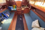 1984 Islander 28