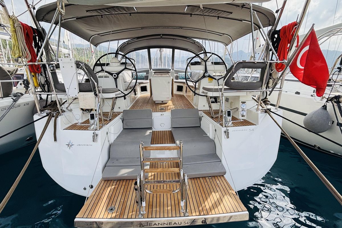 2018 Jeanneau 54