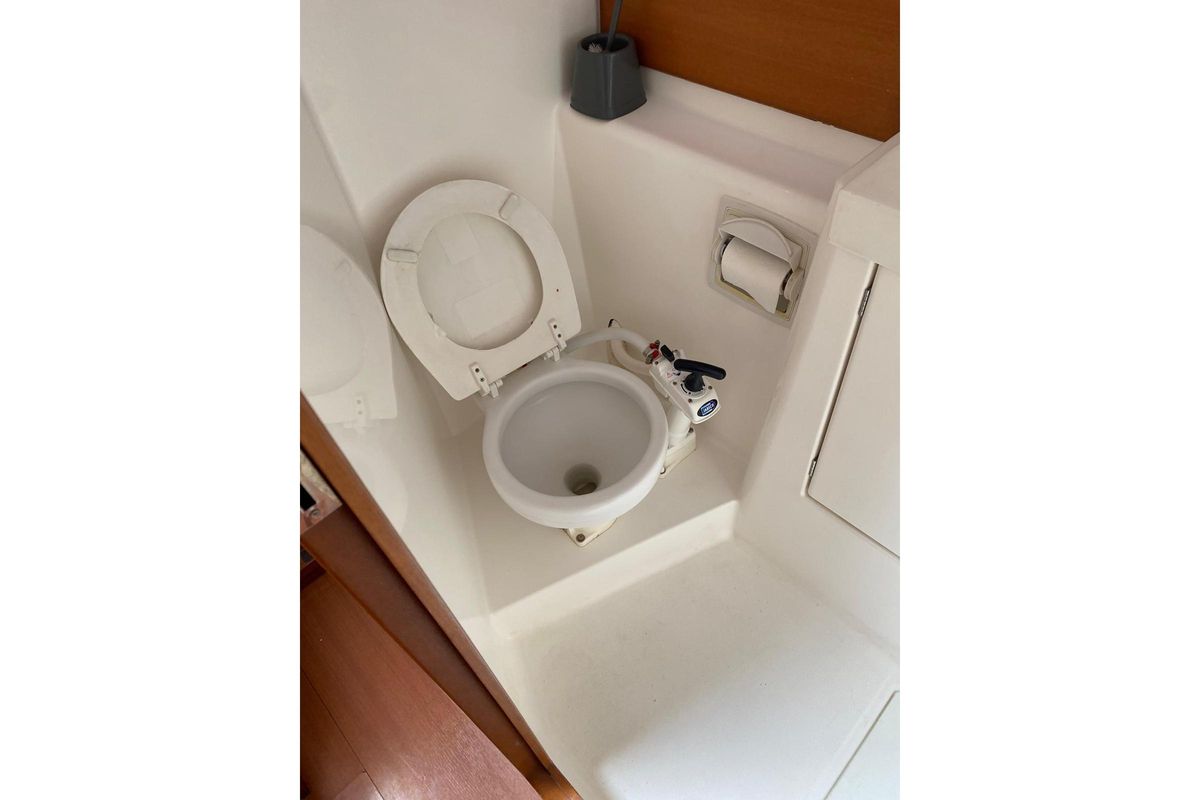 2011 Dufour 375 Grand Large
