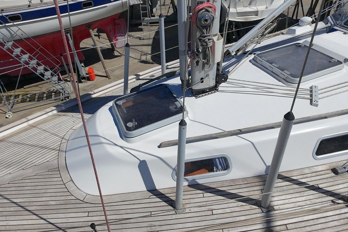 2001 Hallberg-Rassy 34