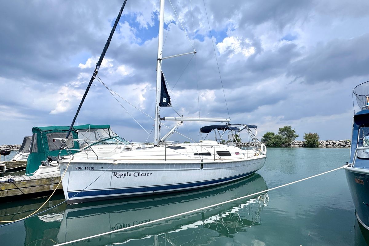 2006 Hunter 33