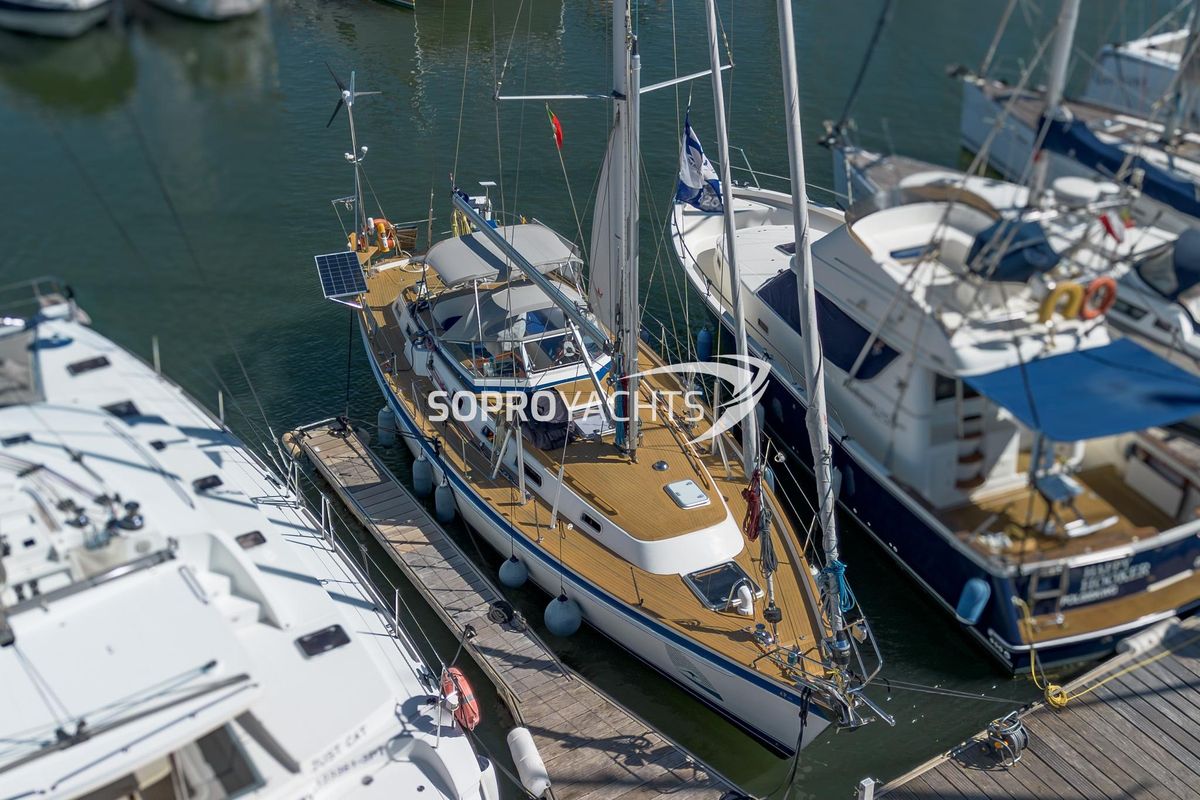 2006 Hallberg-Rassy 43