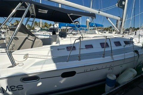 2004 Hunter 466