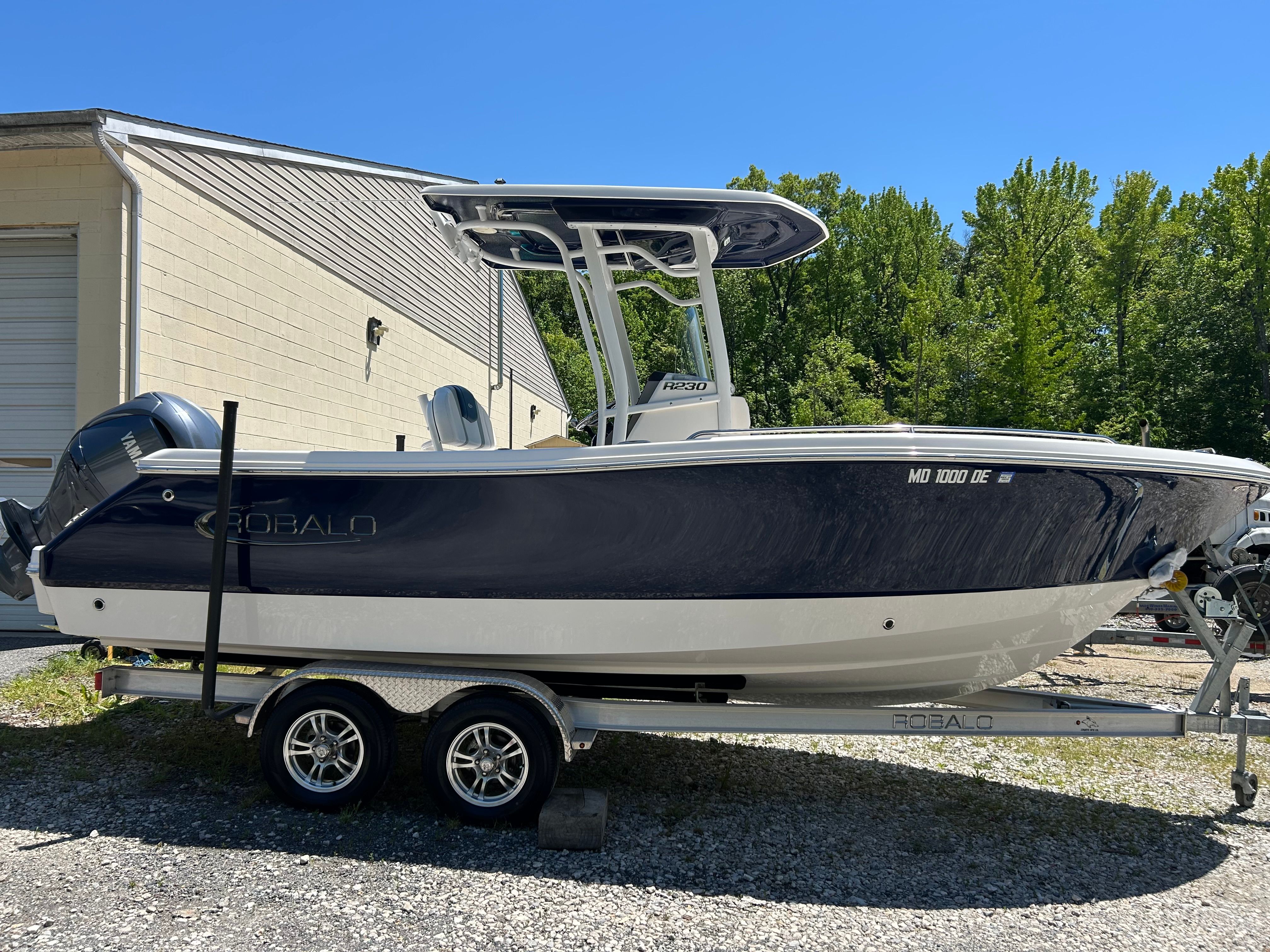 2022 Robalo R230 Center Console for sale in Baltimore, Maryland