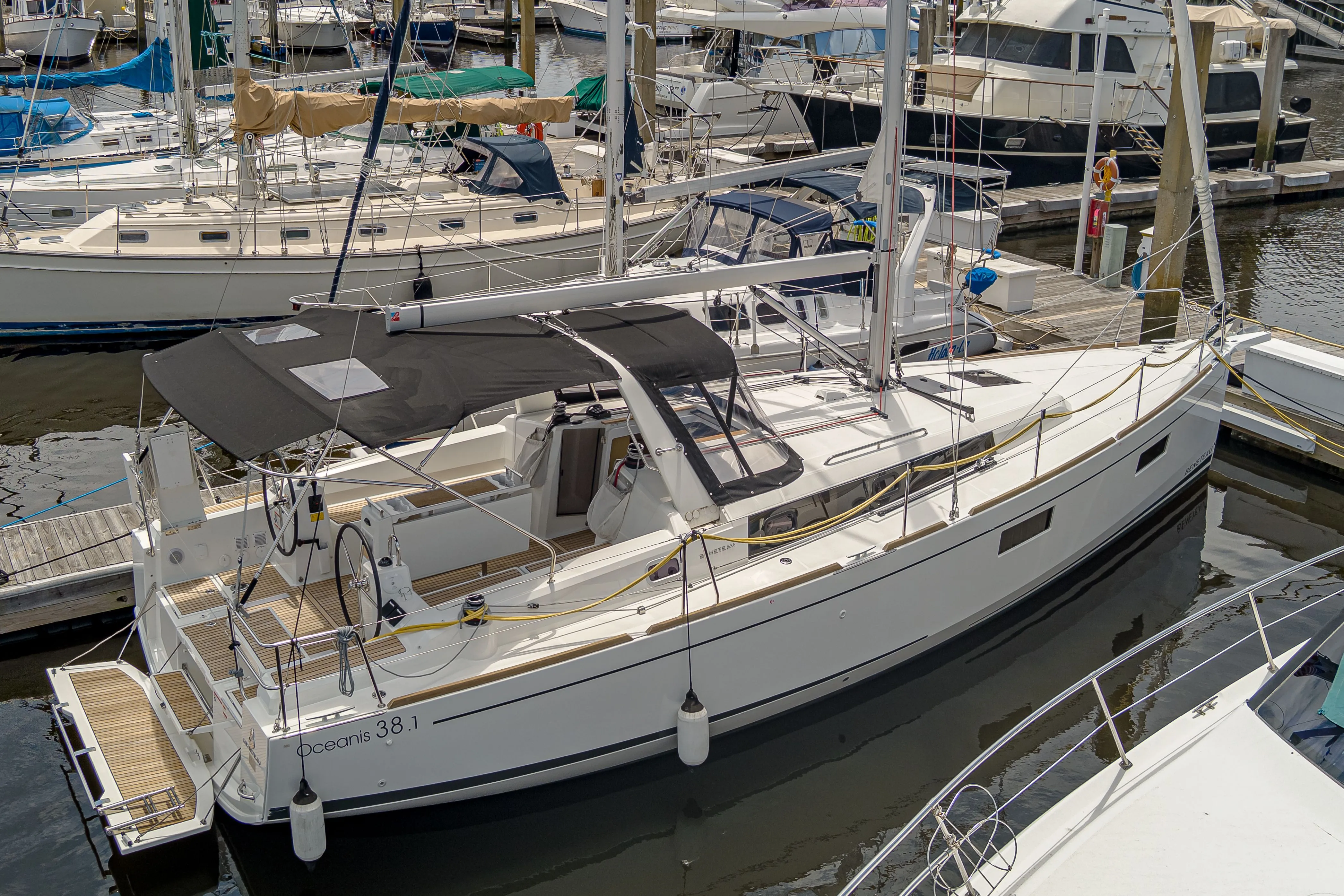 2023 Tango Too 365' Beneteau