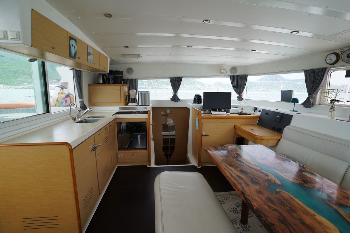 2008 Lagoon 420