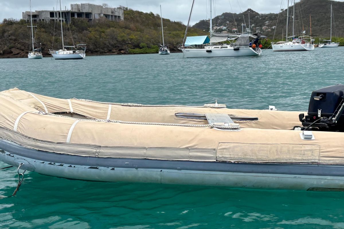 1987 Hylas 42