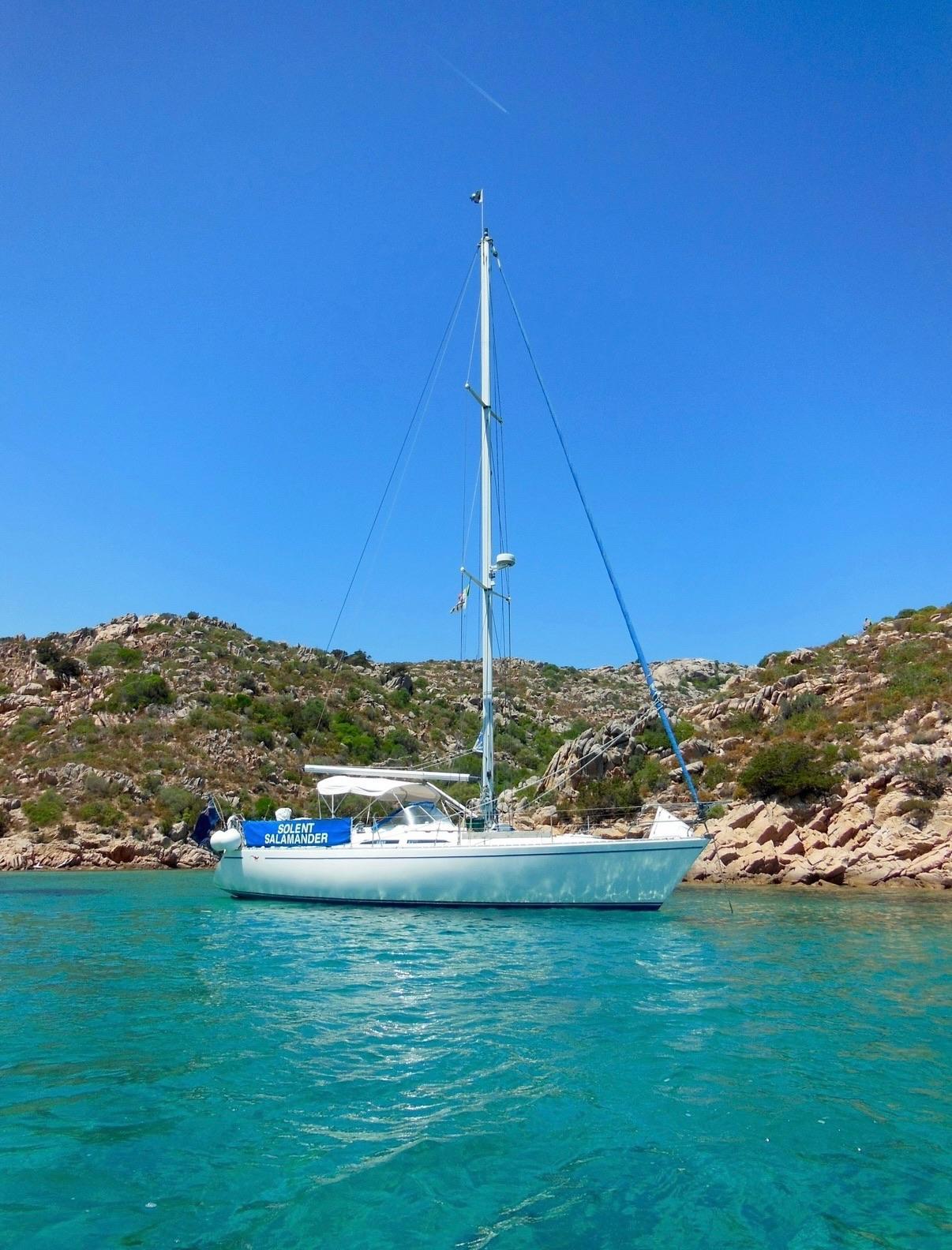 1990 Moody 425 Boats for sale in Leros, Greece