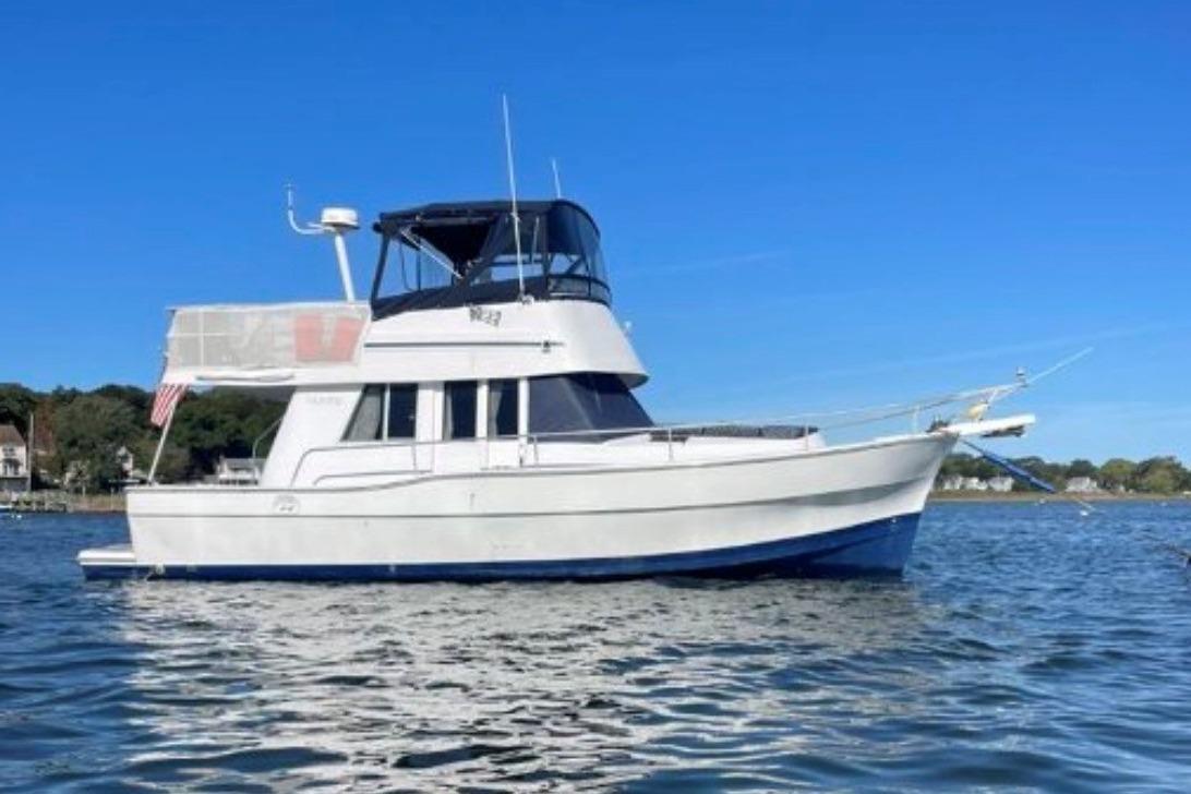 1998 Mainship 350 Trawler for sale in Bristol, Rhode Island