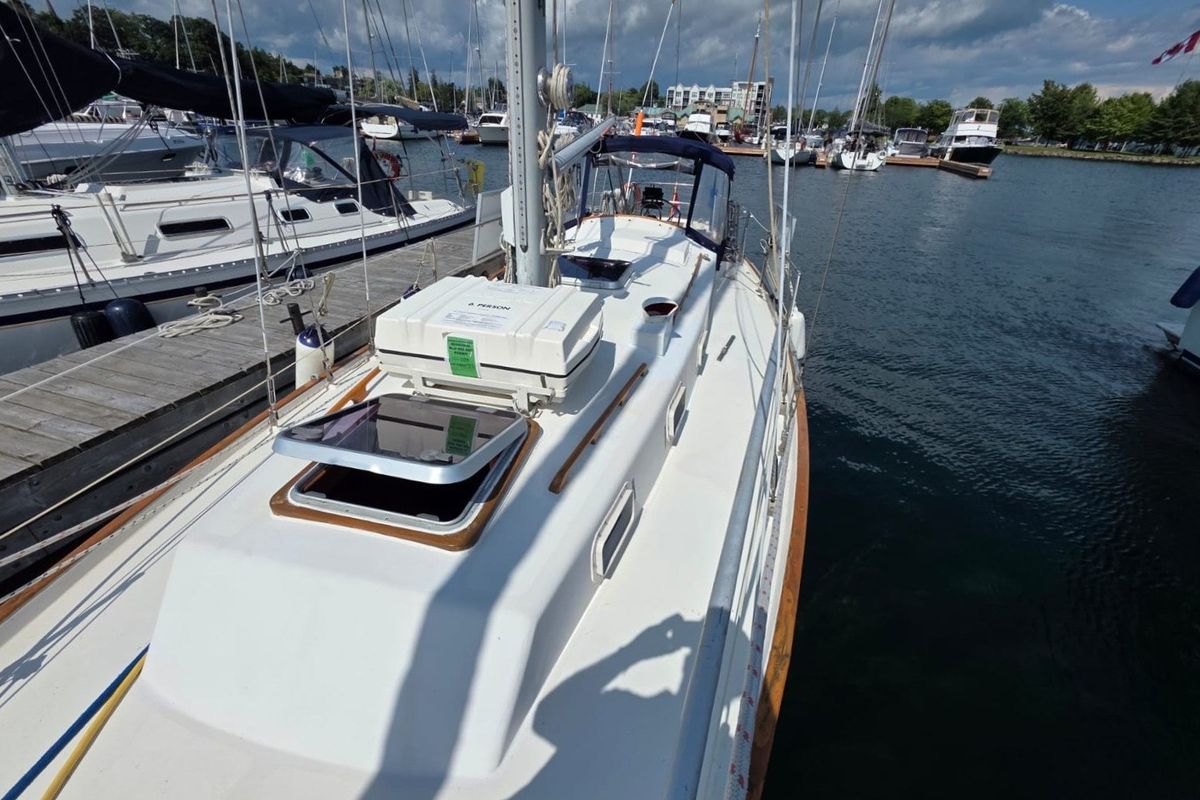 1979 Alberg 37 Mkii