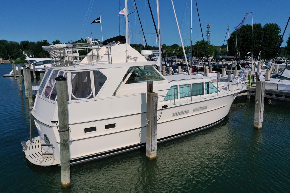 1967 Hatteras 44 Motor