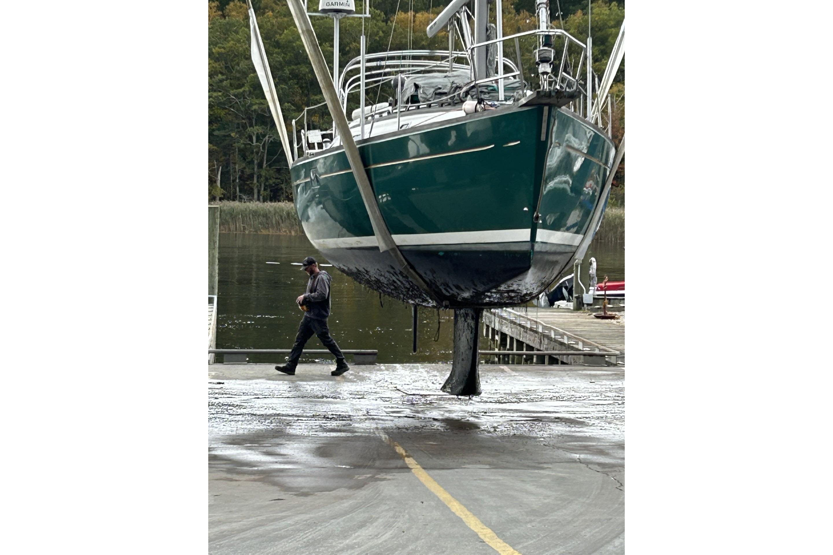 1999 Beneteau Oceanis 381 for sale in Yarmouth, Maine