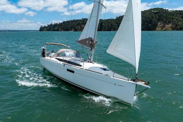 2015 Jeanneau Sun Odyssey 349 Boats