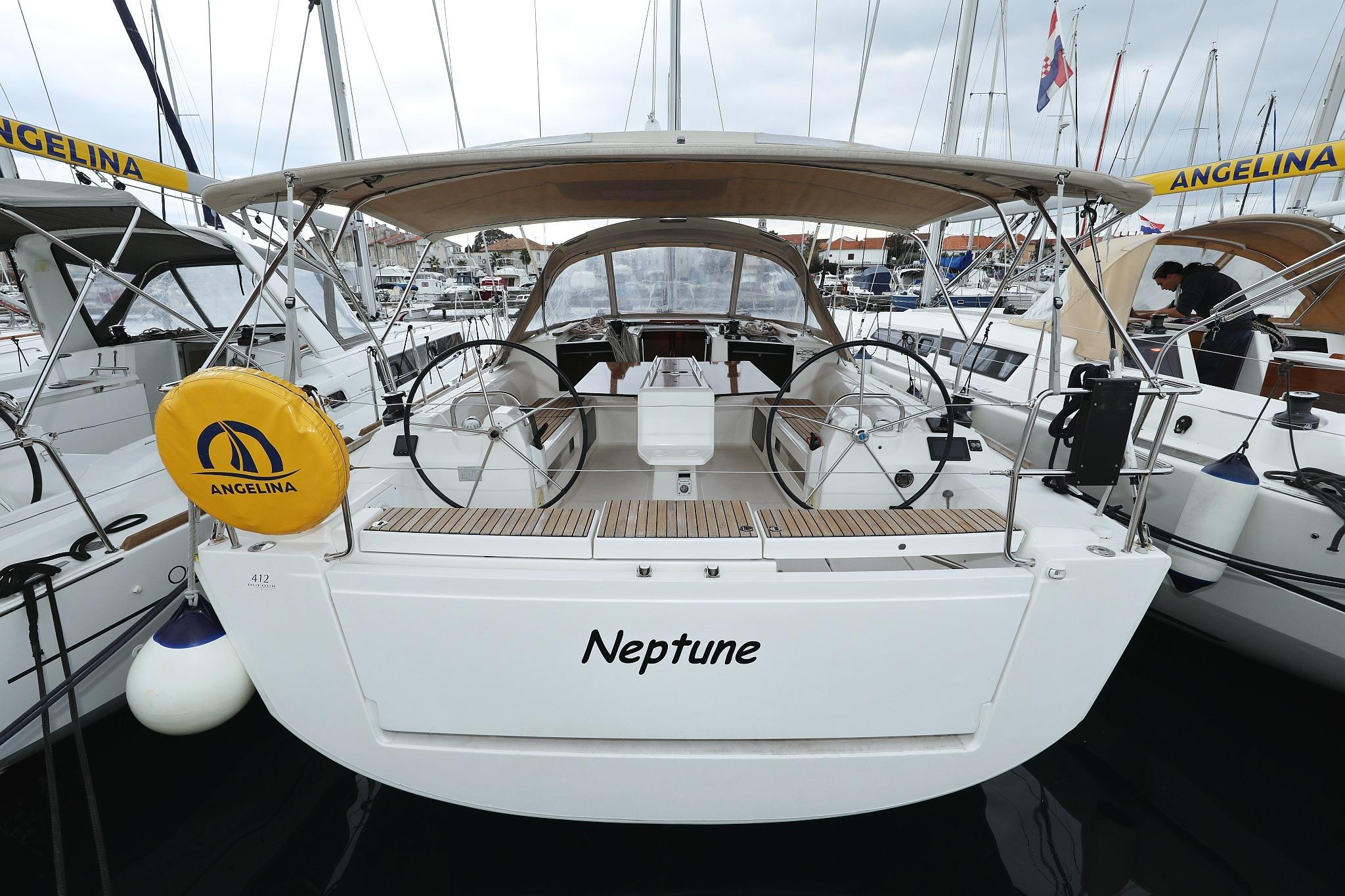 2020 Dufour 412 Boats