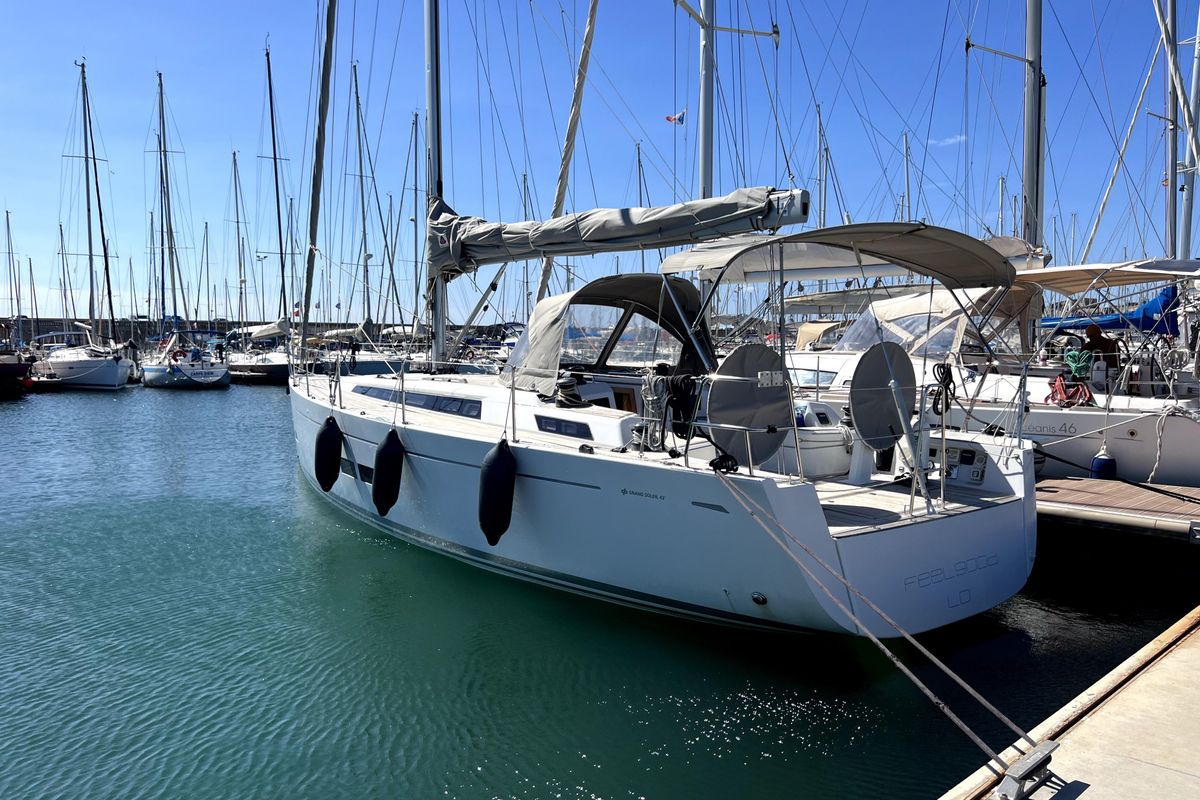 2016 Grand Soleil 43