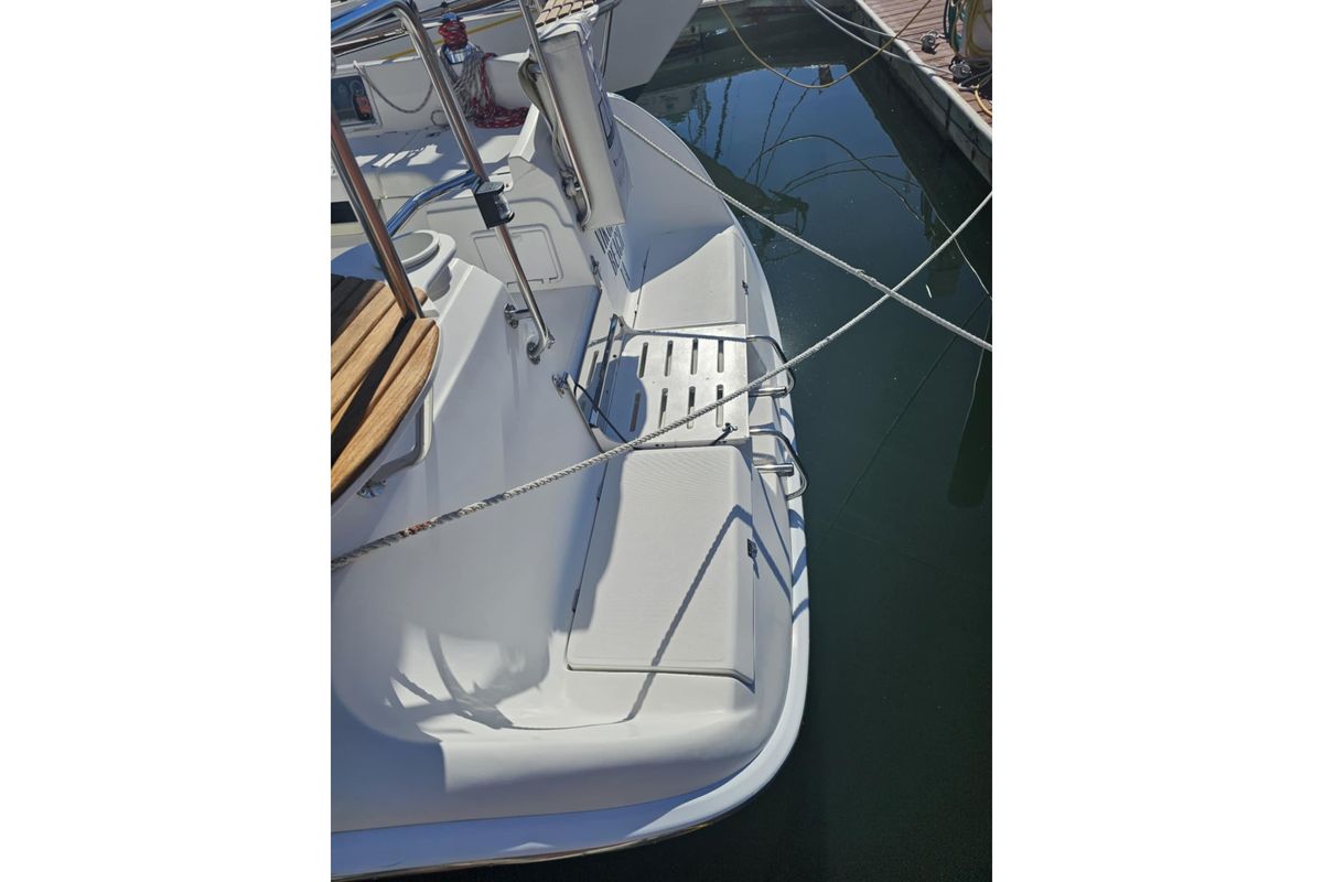 2006 Hunter 36