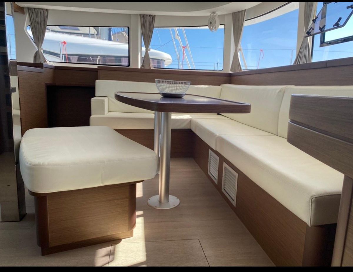 2020 Lagoon 42