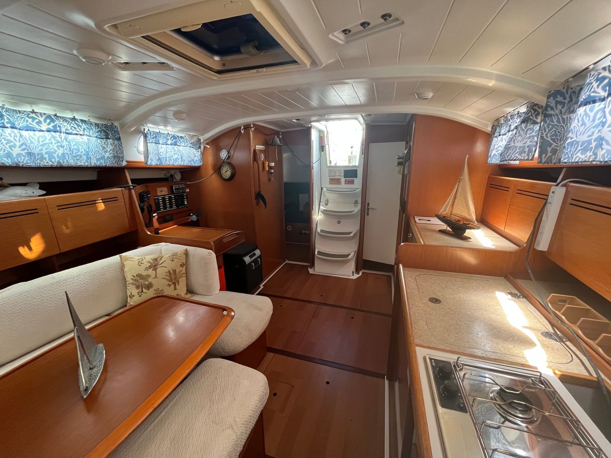 2005 Beneteau Cyclades 43.3