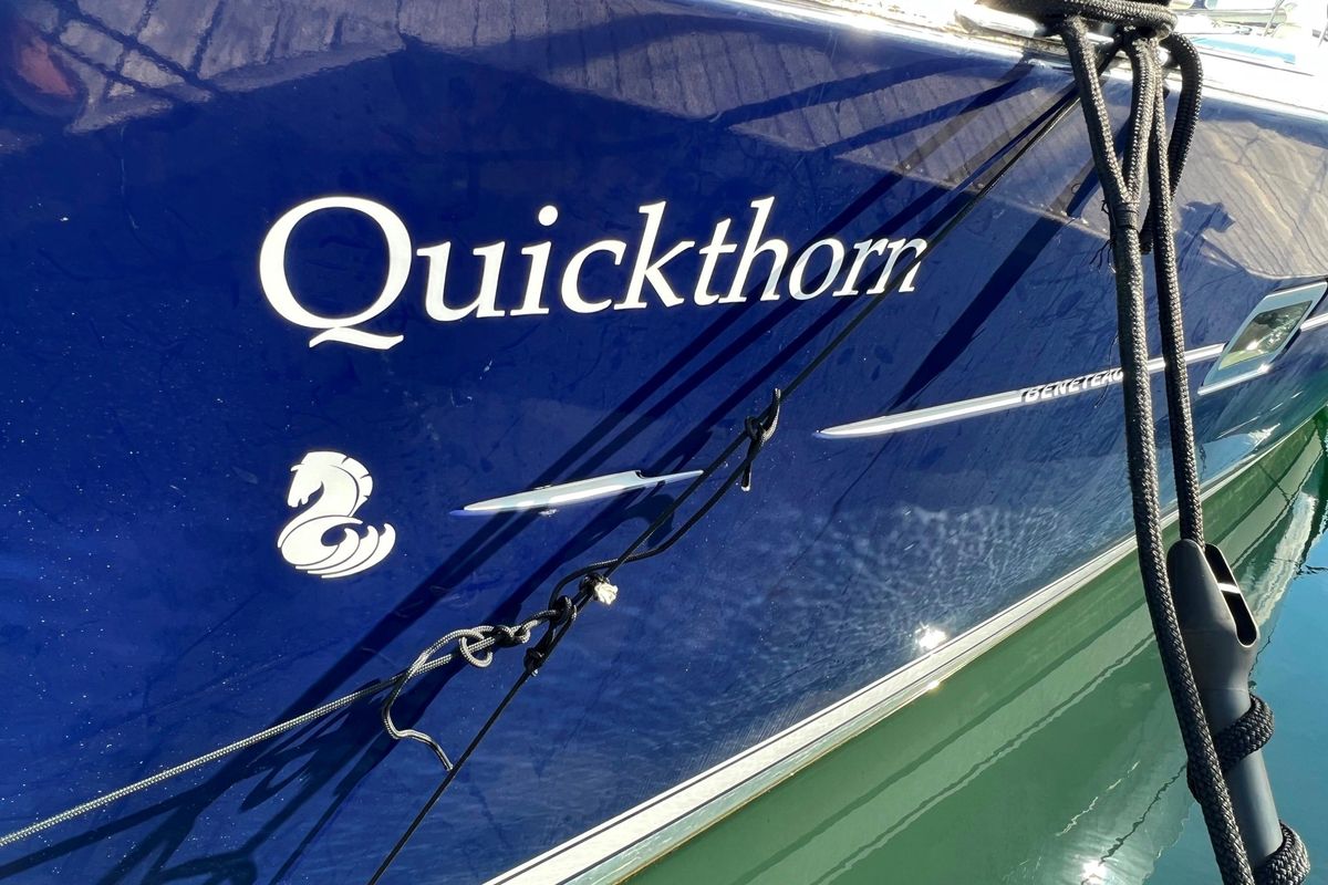 2006 Beneteau Oceanis Clipper 423 for sale in Plymouth, Devon, United Kingdom 43 ft