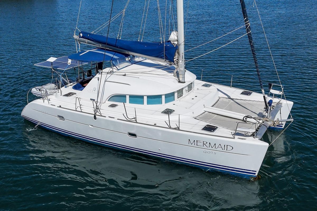 2004 Lagoon 380