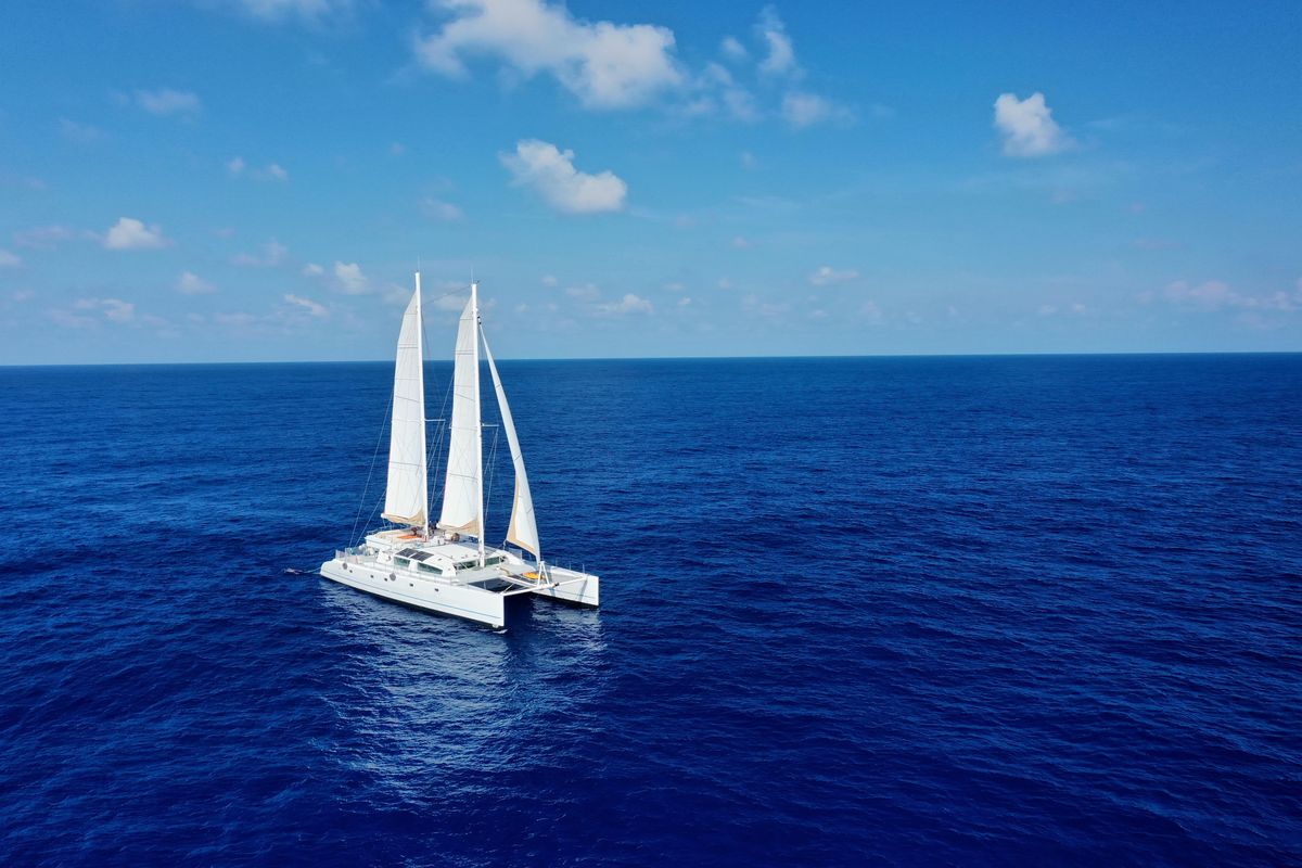 2004 Etoile Marine Maxi Cat 24
