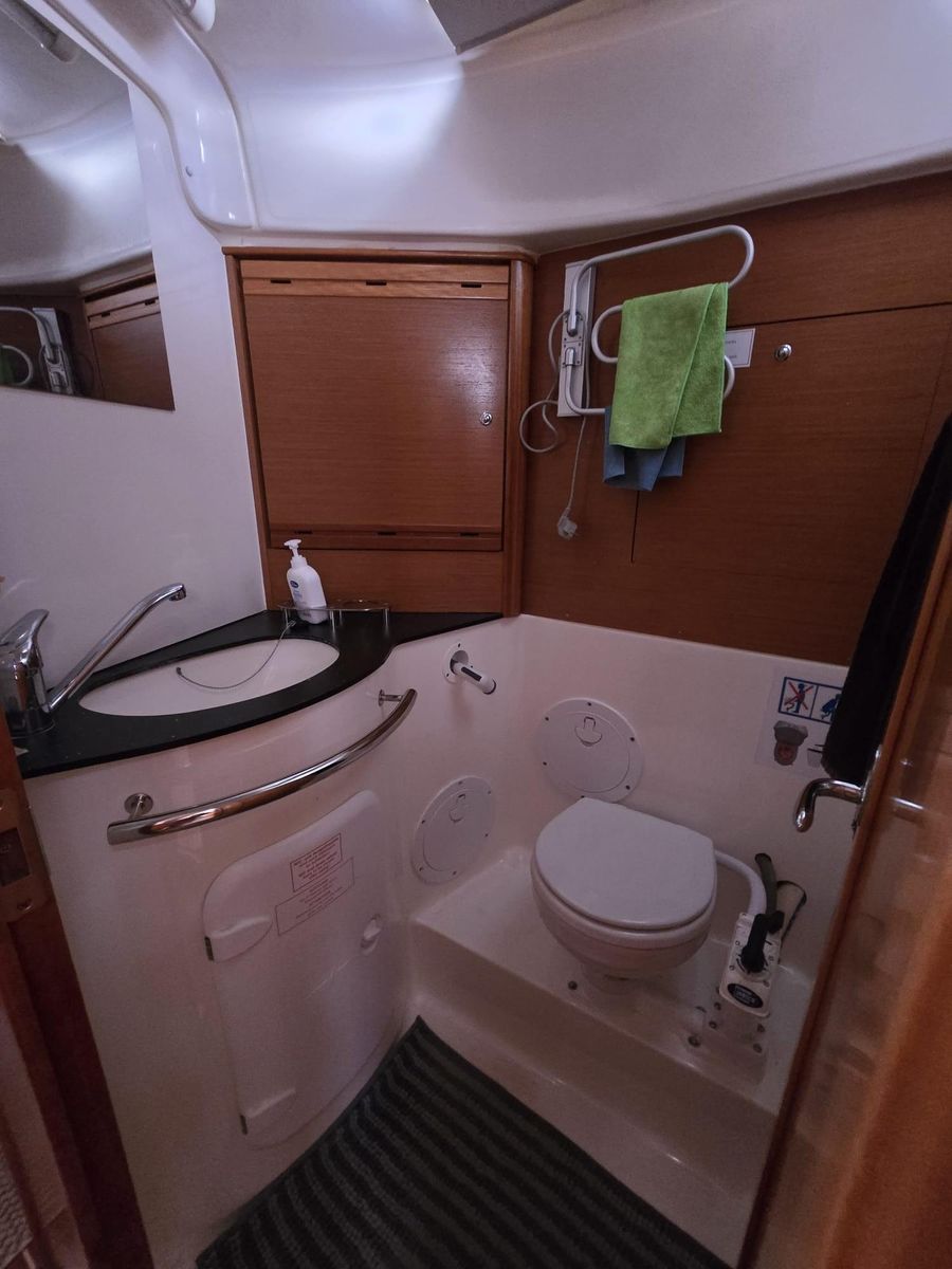 2009 Bavaria Cruiser 40
