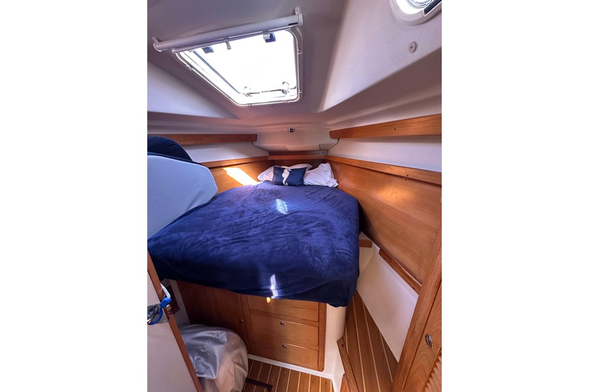 2004 Catalina 350