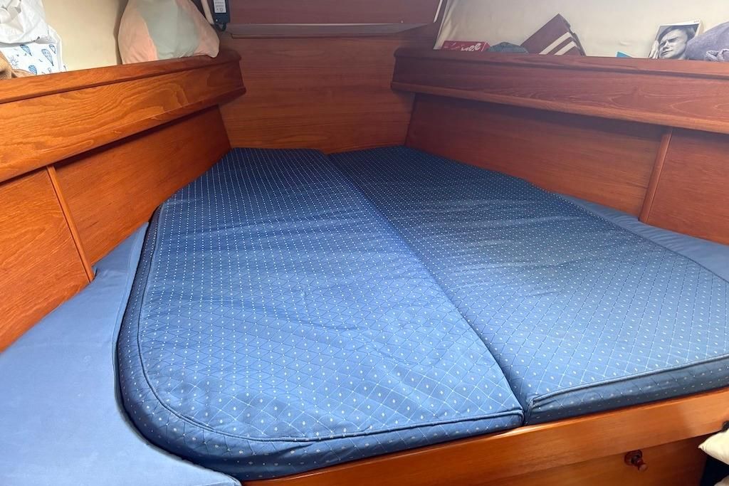 2004 Jeanneau Sun Odyssey 45 for sale in Leros, Greece 45 ft