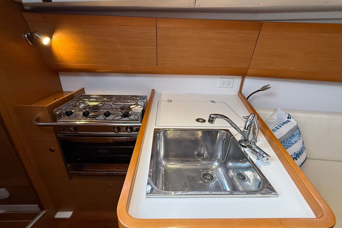 2015 Beneteau First 35-2 Carbon Edition